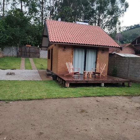 Chale Encanto Do Ceu Sapucaí-Mirim Exteriér fotografie